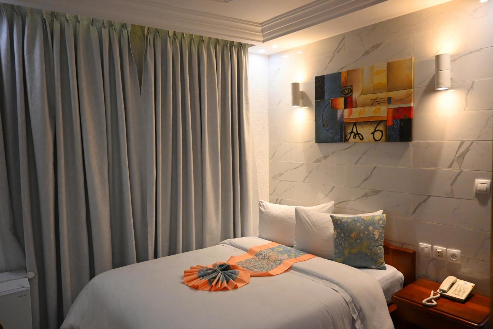 Grand Hotel Akwa دوالا المظهر الخارجي الصورة
