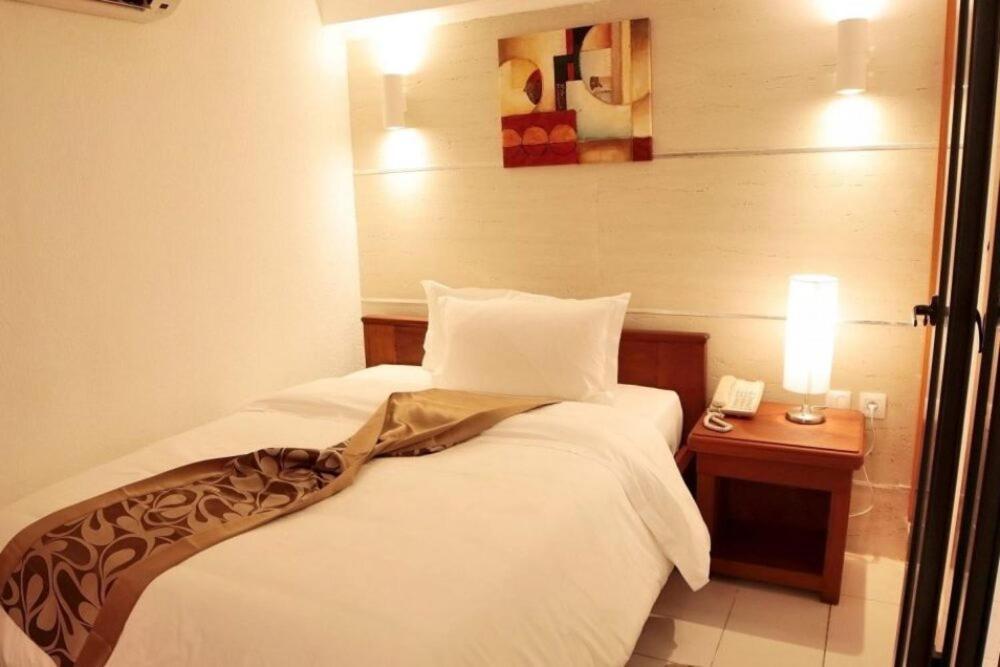 Grand Hotel Akwa دوالا المظهر الخارجي الصورة